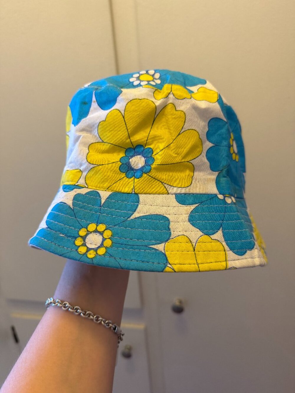Vintage 60's Flower Print Bucket Hat